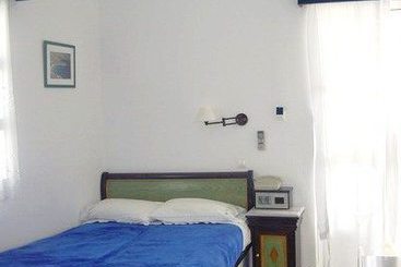 Areti  | Serifos | Cyclades | Greece 2