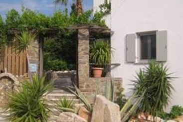 Kiriazanos Apartments  | Parikia | Cyclades | Greece 1