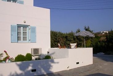 Kavalieros Apartments  | Milos | Cyclades | Greece 1