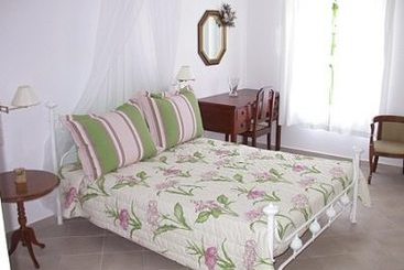 Zepos Sea Studios  | Milos | Cyclades | Greece 2