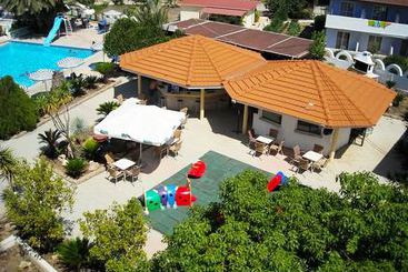 Hotel Thalia  | Pefkos | Rhodes | Greece 9