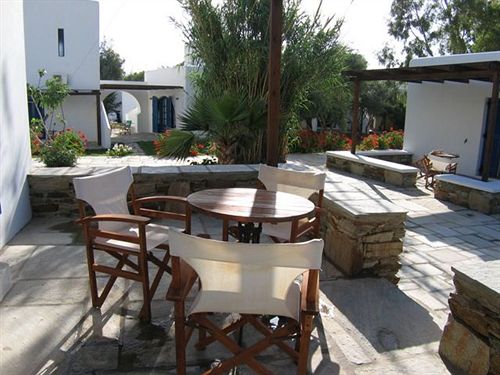 Hotel Far Out Village  | Milopotas | Ios | Greece 17