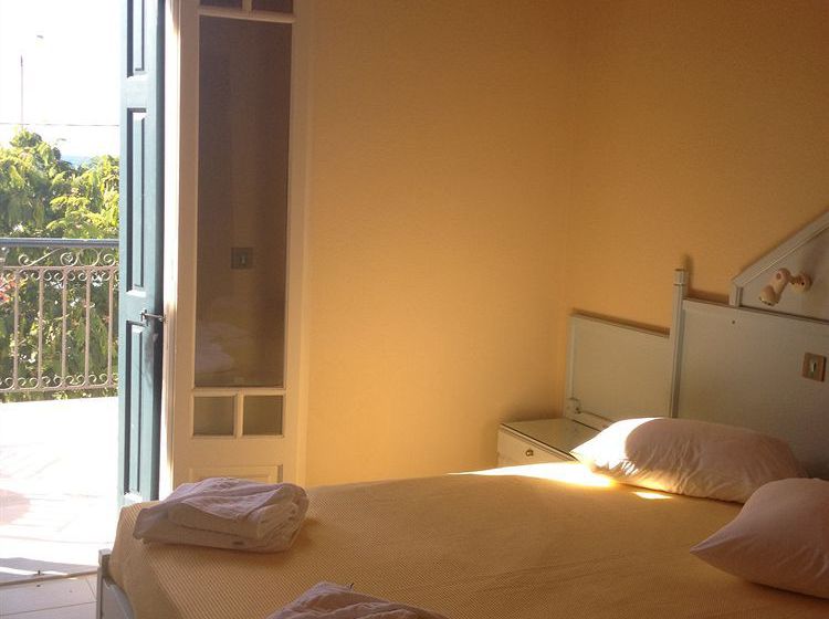 Michaelia Hotel  | Petra | Lesbos | Greece 3