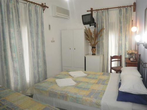 Regina Hotel  | Skopelos | Sporades | Greece 12