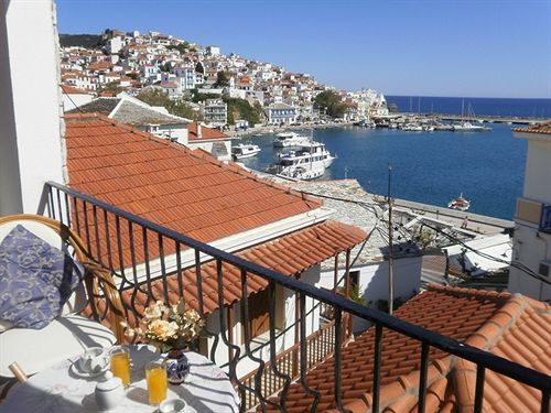 Regina Hotel  | Skopelos | Sporades | Greece 17