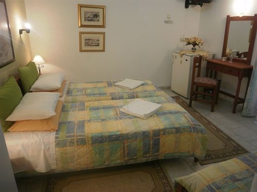 Regina Hotel  | Skopelos | Sporades | Greece 9