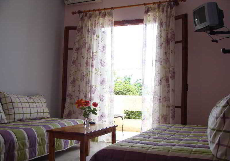 Gerekos Apartamentos  | Kontokali | Corfu | Greece 14