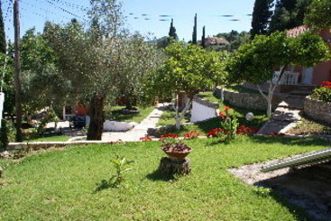 Fouxia Apartamentos  | Perama | Corfu | Greece 3