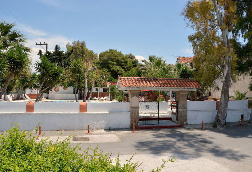 Hotel Miranta  | Aegina | Saronic Islands | Greece 16