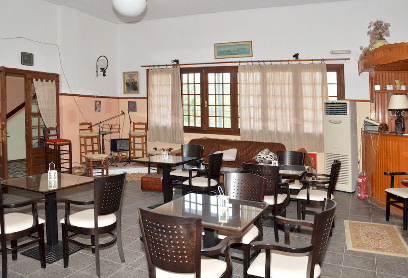 Hotel Miranta  | Aegina | Saronic Islands | Greece 3