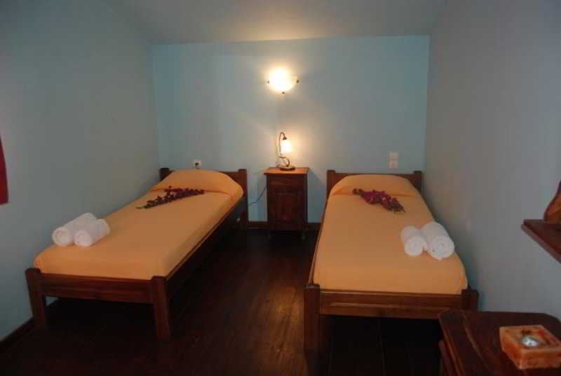 Hotel Pantheon Léucade