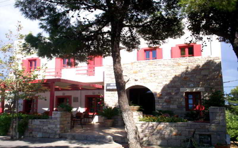 Hotel Aposperides  | Livadia | Central Greece | Greece 2