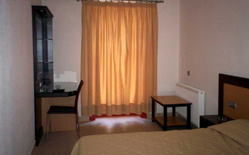 Hotel Aposperides  | Livadia | Central Greece | Greece 8