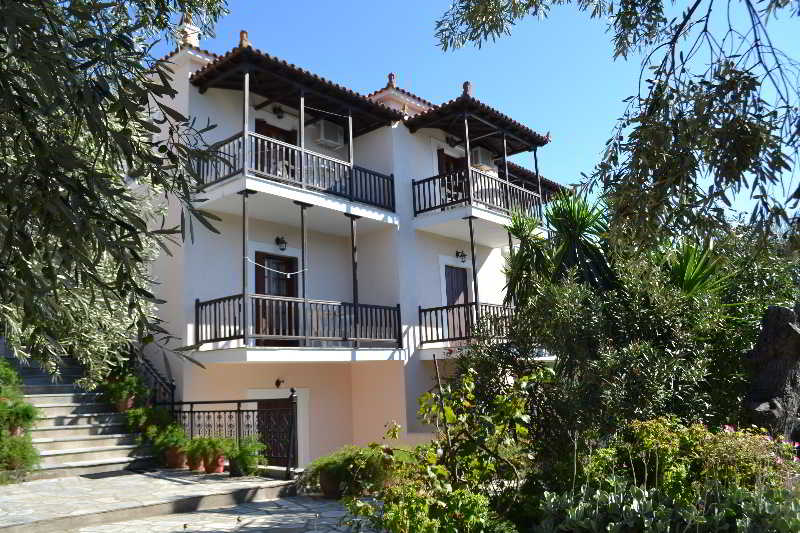 Evlavia Apartamentos  | Skopelos | Sporades | Greece 6