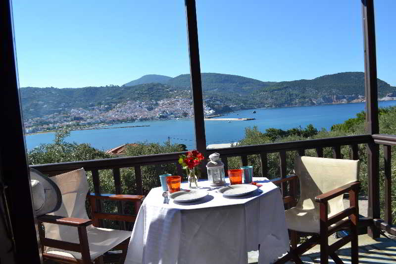 Evlavia Apartamentos  | Skopelos | Sporades | Greece 8