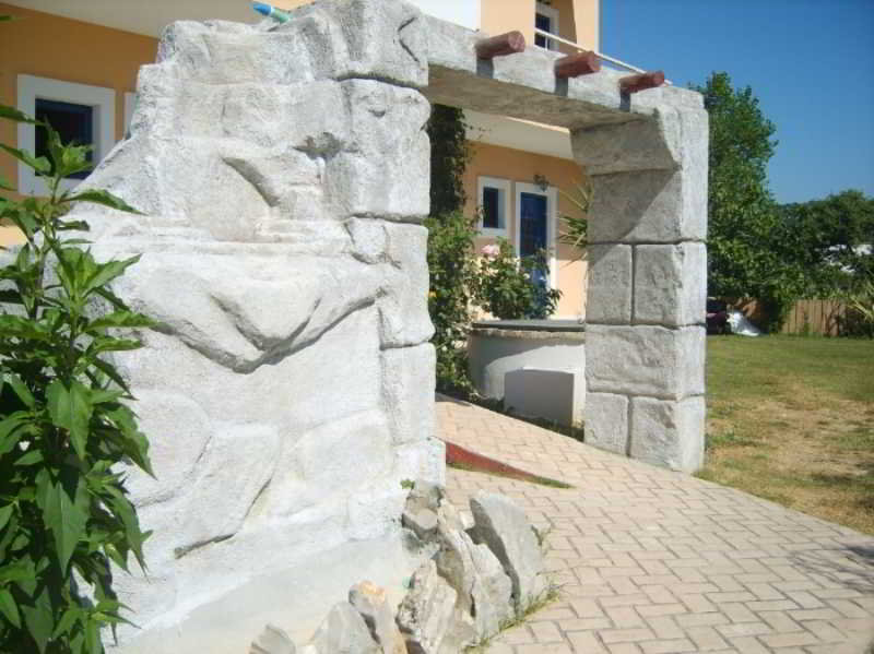 Hotel The Waves Studios Apartments Acharavi Corfu