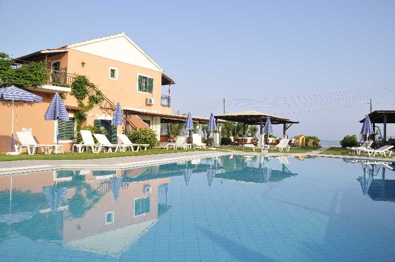 Hotel The Waves Studios Apartments  | Acharavi | Corfu | Greece 3