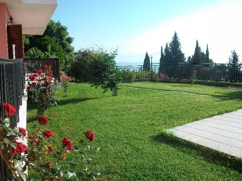 Aronis Apartments  | Benitses | Corfu | Greece 2