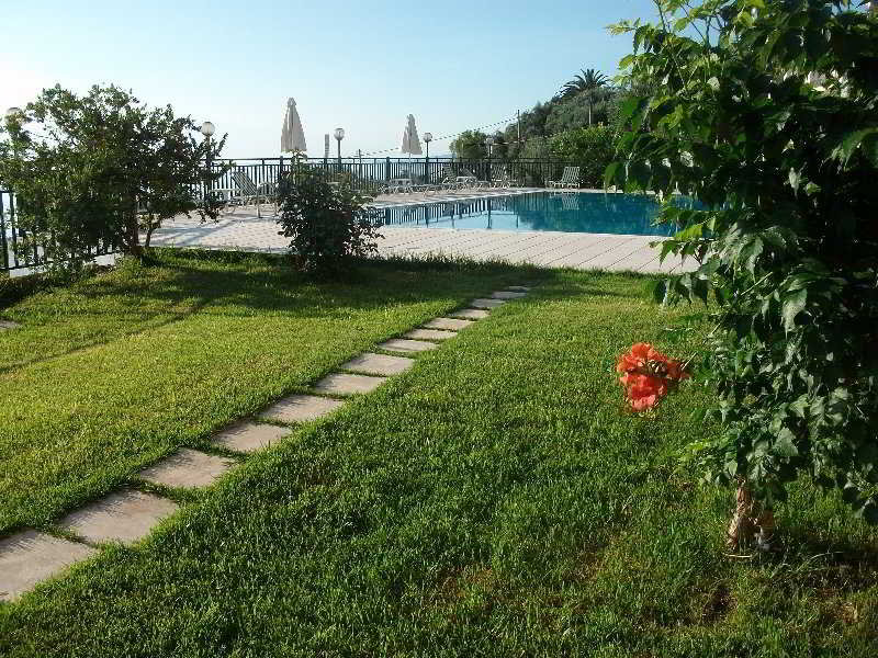 Aronis Apartments  | Benitses | Corfu | Greece 3