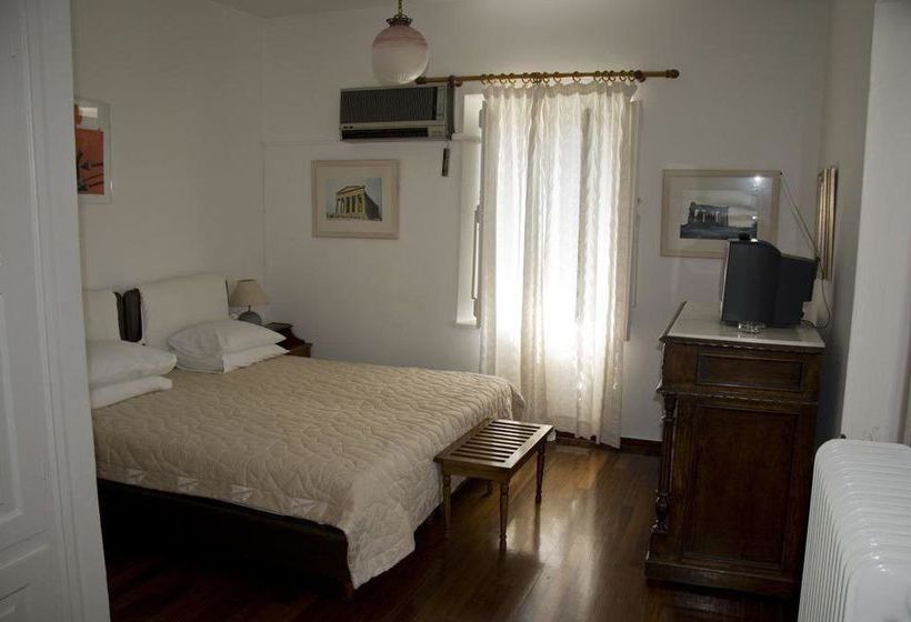 Hotel Miranda  | Hydra | Saronic Islands | Greece 1