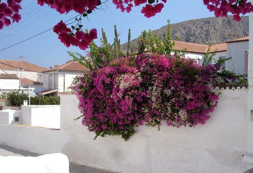 Hotel Miranda  | Hydra | Saronic Islands | Greece 4