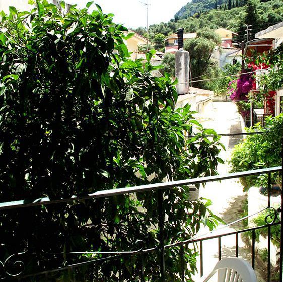 Avra Budget Beach Hotel  | Benitses | Corfu | Greece 3