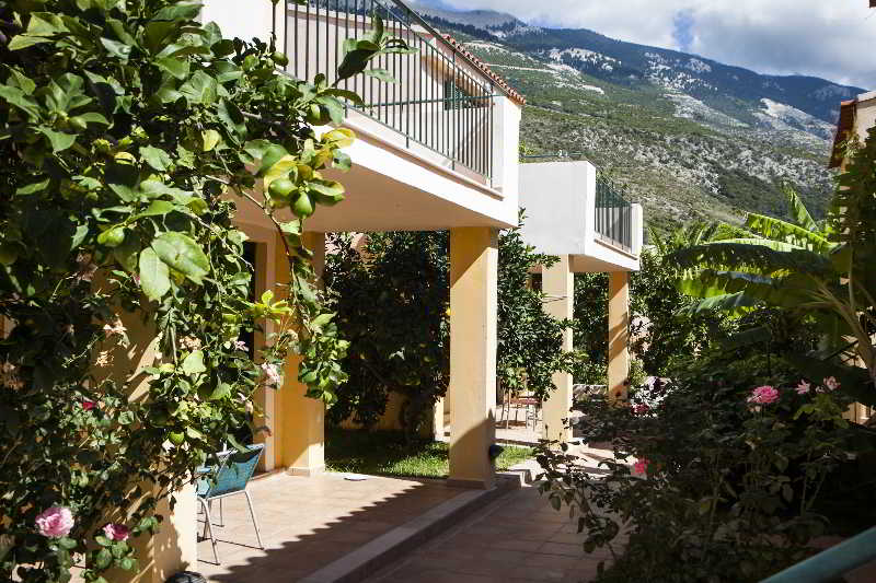 Hotel Lovides Village - Apartments  | Lourdata | Kefalonia | Greece 10