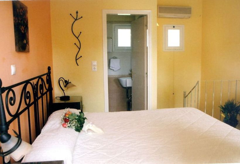 Villa Kostis  | Poros | Saronic Islands | Greece 13