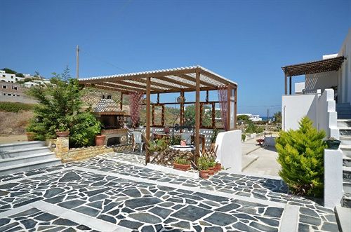 Paravatos Studios  | Naxos | Naxos Island | Greece 15