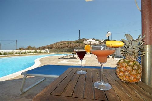 Paravatos Studios  | Naxos | Naxos Island | Greece 19