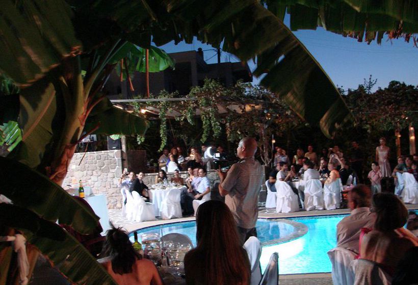 Ela Mesa Luxury Apartments  | Aegina | Saronic Islands | Greece 3