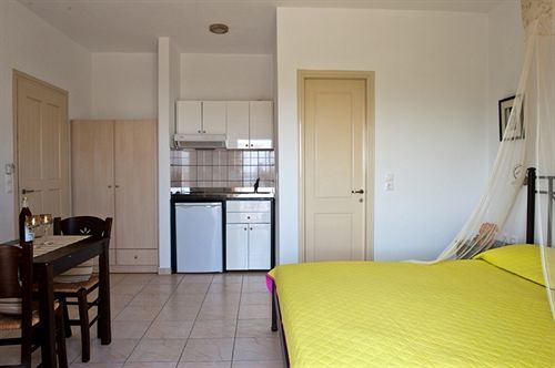 Zefyros Studios  | Naxos | Naxos Island | Greece 16