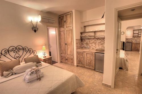 Villa Isabella Suites & Studios  | Naousa | Cyclades | Greece 15