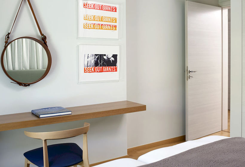 Scale Suites  | Alimos | Attica | Greece 13