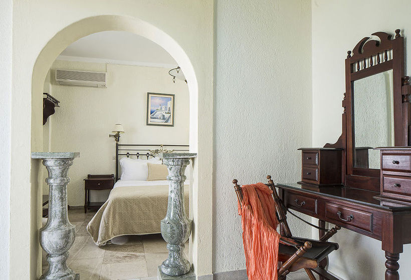 Hotel Contaratos Beach & Contaratos Bay  | Naousa | Cyclades | Greece 11