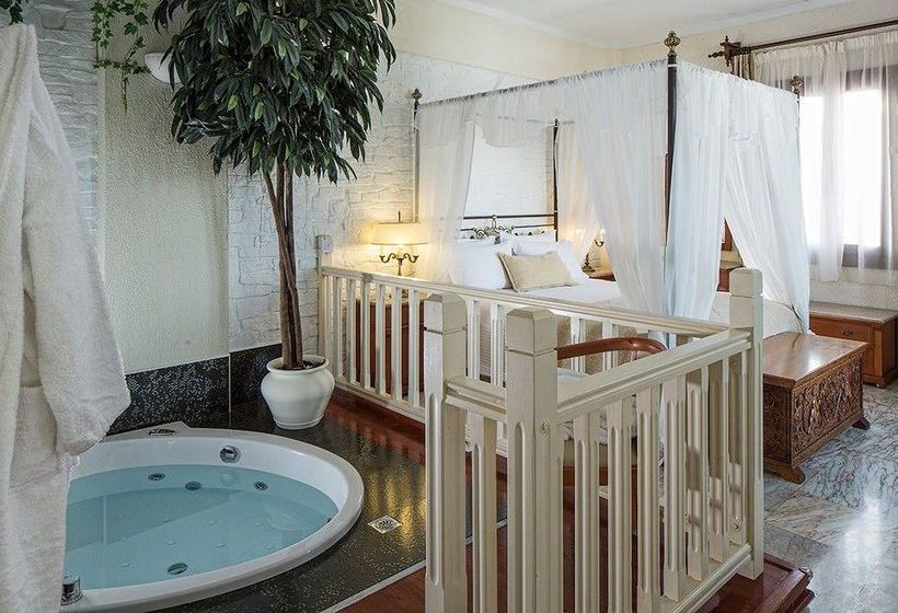 Hotel Contaratos Beach & Contaratos Bay  | Naousa | Cyclades | Greece 13