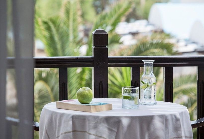 Hotel Contaratos Beach & Contaratos Bay  | Naousa | Cyclades | Greece 2