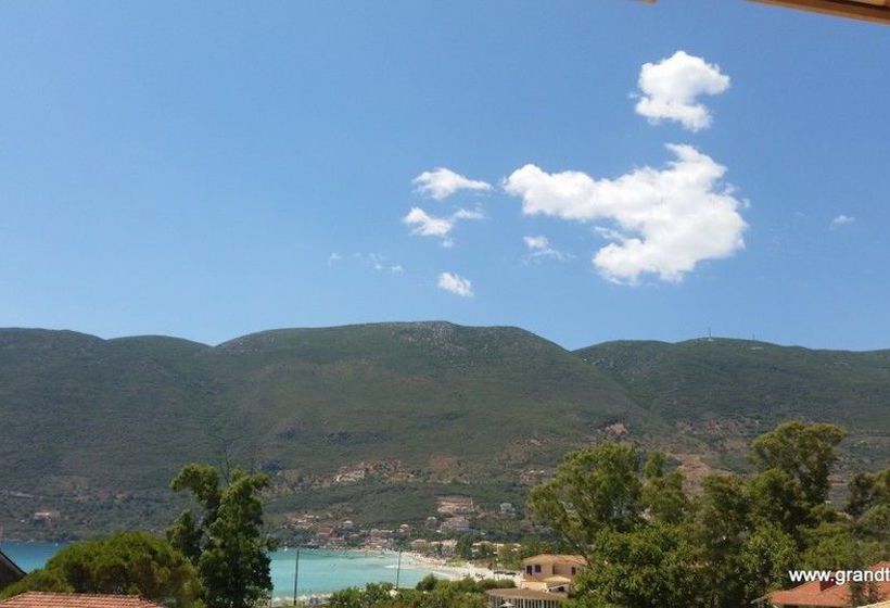 Grand Theoni Hotel Suites & Spa  | Vasiliki | Lefkada | Greece 3