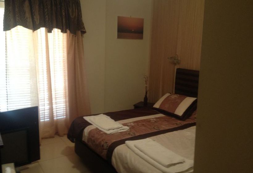 Hotel Plaza  | Aegina | Saronic Islands | Greece 1