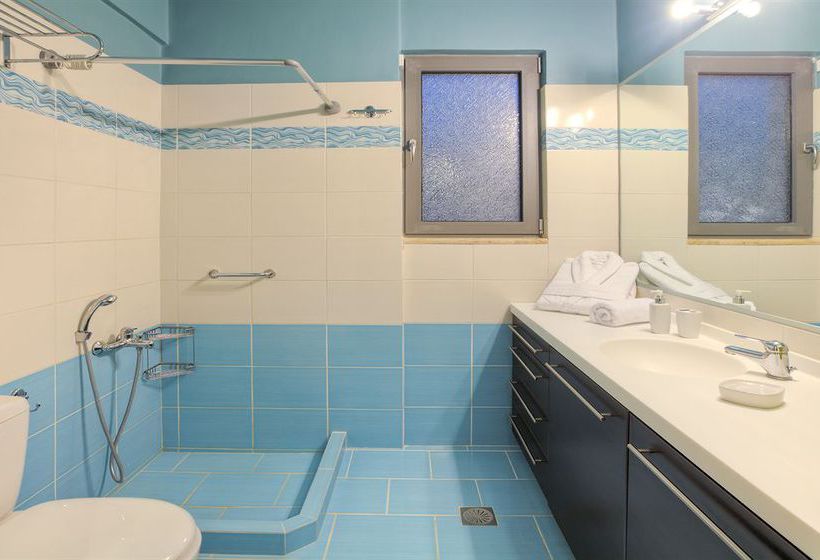 Marini Luxury Apartments & Suites  | Aegina | Saronic Islands | Greece 3