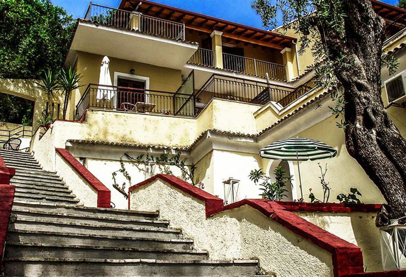 9 Muses Sea View Studios  | Benitses | Corfu | Greece 6