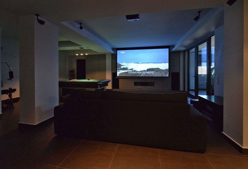 Stefanos Villa  | Saronida | Attica | Grécia 17