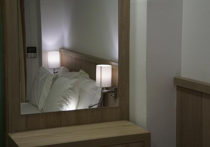 Hotel Piraeus Port  | Piraeus | Attica | Greece 9