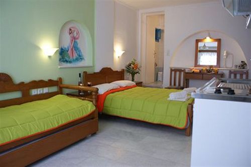 Mike's Studios  | Naxos | Naxos Island | Greece 1