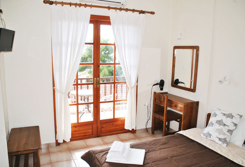 123 Soleil Studios  | Aegina | Saronic Islands | Greece 12