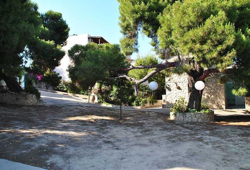 123 Soleil Studios  | Aegina | Saronic Islands | Greece 4