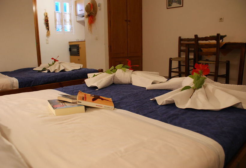 Skarmoutsos Studios  | Naxos | Naxos Island | Greece 1