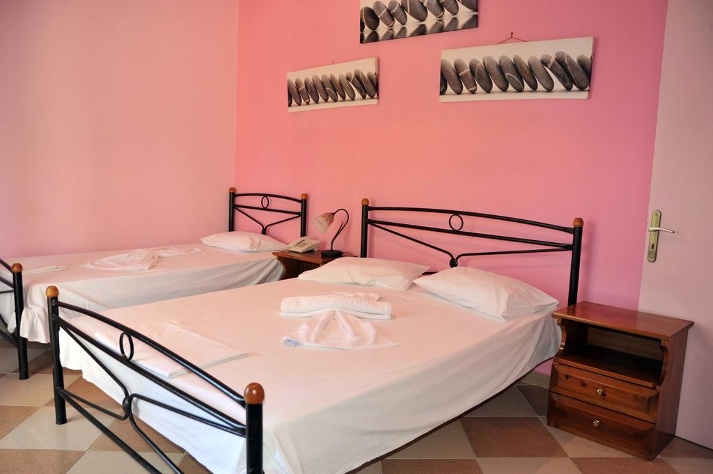 Hotel Karatzas  | Karfas | Chios | Greece