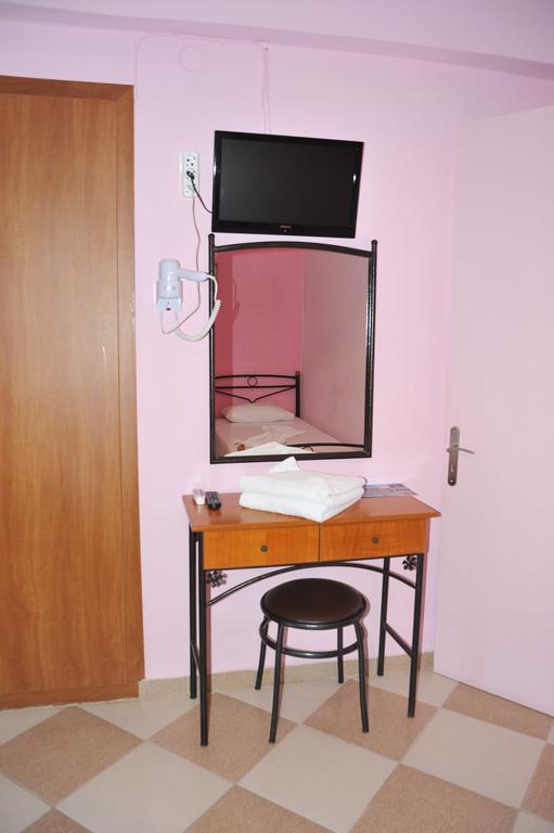 Hotel Karatzas  | Karfas | Chios | Greece 13