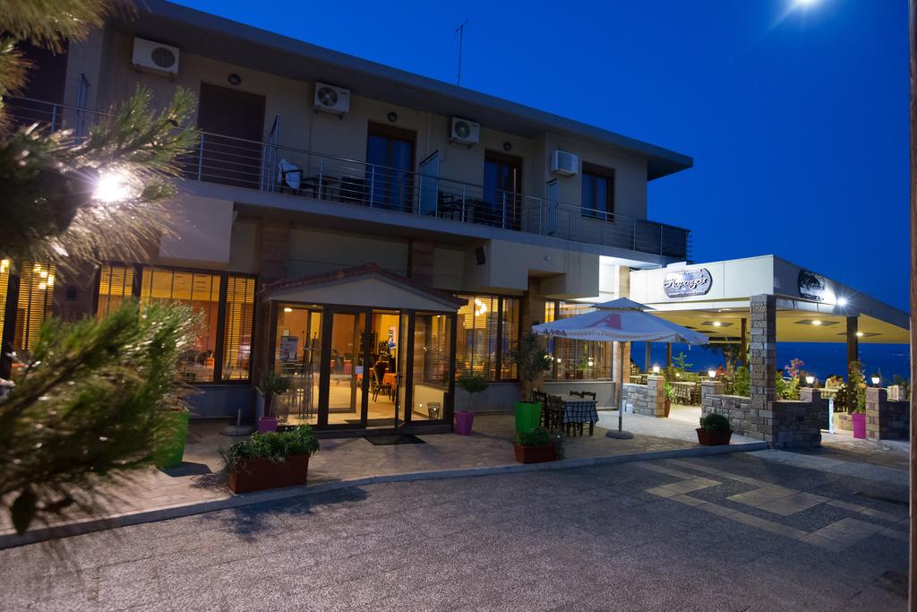 Hotel Karatzas  | Karfas | Chios | Greece 5